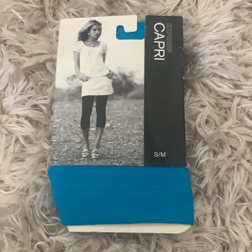 NWT Express Capri tights